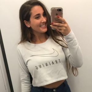 Meet your Posher, Avery